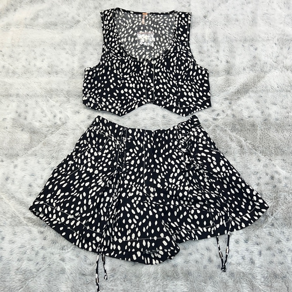 Free people NWOT bennet short set